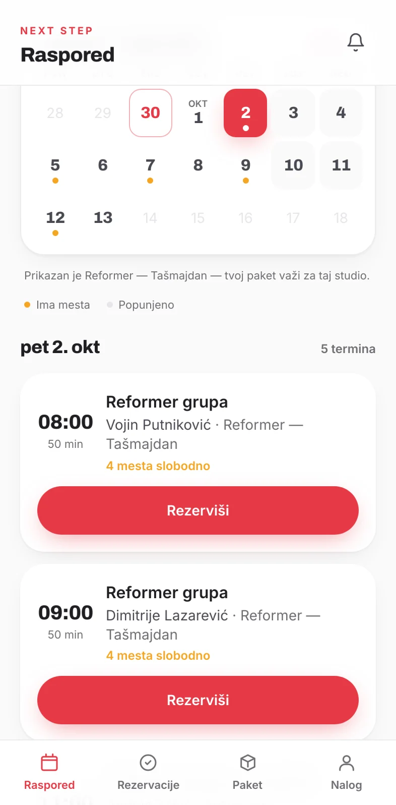 Termini za izabrani dan, svaki sa dugmetom Rezerviši